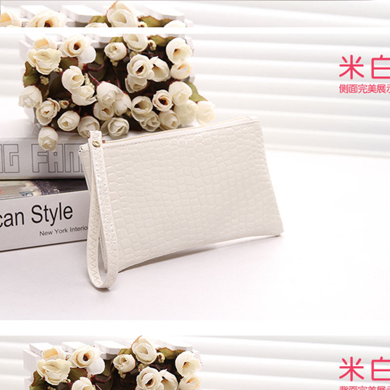Women's Crocodile Pattern Wallet | PU Leather Bifold Card Holder Purse | Lumu UK