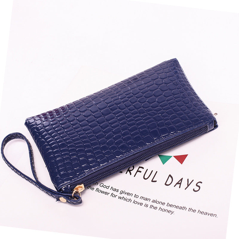 Women's Crocodile Pattern Wallet | PU Leather Bifold Card Holder Purse | Lumu UK